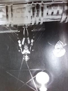 ARTE DE TERROR EN BLANCO Y NEGRO ARTE DE TERROR EN BLANCO Y NEGRO