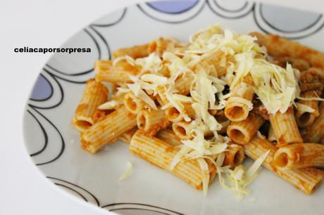 RIGATONI CON SALSA ARRABBIATA CON ATÚN pasta arrabiata2