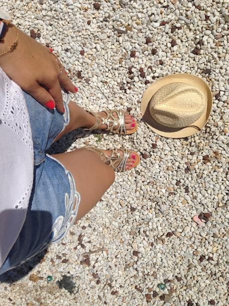 EMBROIDERY JEAN SHORT.- EMBROIDERY JEAN SHORT.-