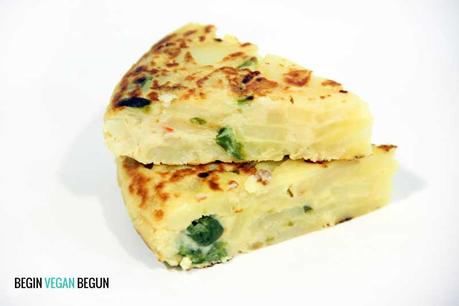 Tortilla de patata vegana con pimientos tortilla de patata vegana