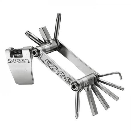 Lezyne SV-11, una multi-herramienta ligera y durable que puede cubrir gran cantidad de funciones hasta para un par de bicicletas Lezyne SV-11, una multi-herramienta ligera y durable que puede cubrir gran cantidad de funciones hasta para un par de bicicletas