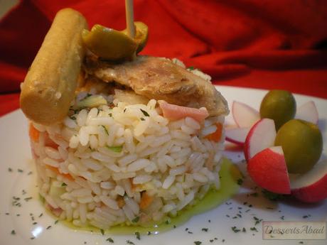 Ensalada de arroz frito con verduras Ensalada de arroz frito con verduras