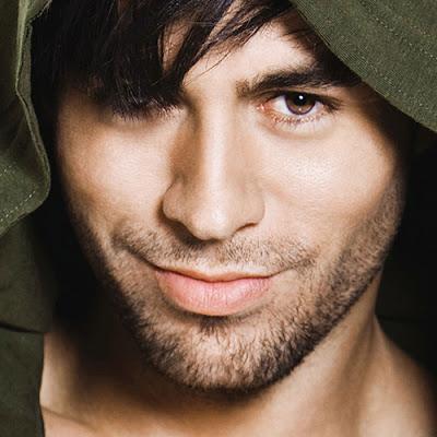 Enrique Iglesias, problemas por conducir con carnet caducado Enrique Iglesias, problemas por conducir con carnet caducado