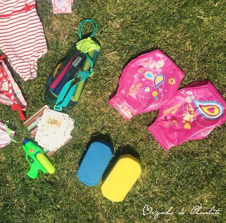 Mis imprescindibles en mi bolsa de la piscina (antes y ahora) Mis imprescindibles en mi bolsa de la piscina (antes y ahora)