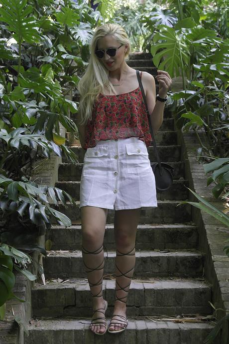 JUNE LOOKBOOK JUNE LOOKBOOK