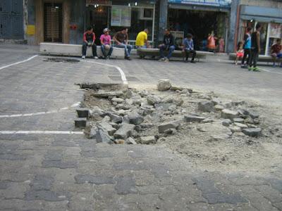 RECREO - HIDROCAPITAL DEJA TRABAJOS INCONCLUSOS EN LA CALLE BALDÓ DEL BULEVAR DE SABANA GRANDE