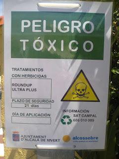 Necesito un traductor de carteles de peligros tóxicos Necesito un traductor de carteles de peligros tóxicos