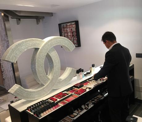 Tener a nuestra disposición toda la colección de maquillaje de Chanel es un sueño hecho realidad Taller de maquillaje en la Pop Up Store de Chanel
