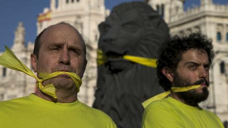 Con la Ley Mordaza hemos topado, vinculación con el arte ley-mordaza-arte-mani-congreso-totenart
