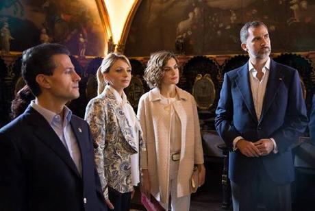 Dña. Letizia se despide de México con un estilismo pálido Dña. Letizia se despide de México con un estilismo pálido