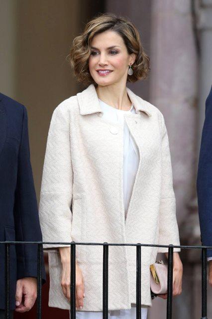 Dña. Letizia se despide de México con un estilismo pálido Dña. Letizia se despide de México con un estilismo pálido