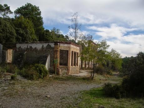 Hospitales abandonados: paseos y ruinas