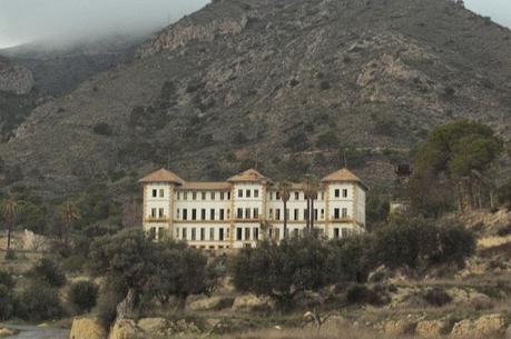 Hospitales abandonados: paseos y ruinas Hospitales abandonados: paseos y ruinas