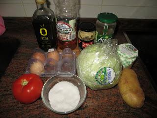 ENSALADA DE ATÚN, PATATAS Y HUEVO CON VINAGRETA DE MOSTAZA ENSALADA DE ATÚN, PATATAS Y HUEVO CON VINAGRETA DE MOSTAZA