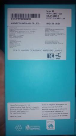 Honor 4x: Una buena opción de smartphone en México caja honor atras