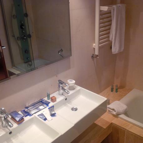 HOTEL NAZARIES (GRANADA) HOTEL NAZARIES (GRANADA)