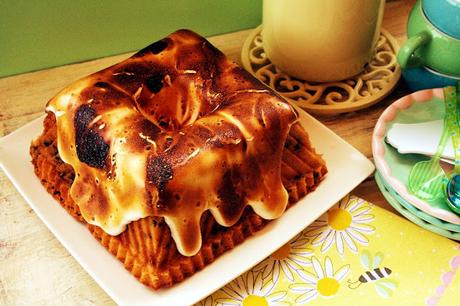 Lemon, blueberry & marshmallows bundt cake Lemon, blueberry & marshmallows bundt cake