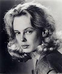 Muchísimos gatos y la actriz Sandy Dennis S_Dennis_2