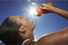 agua32 Falta de agua: Dolor de cabeza o fatiga por deshidratación