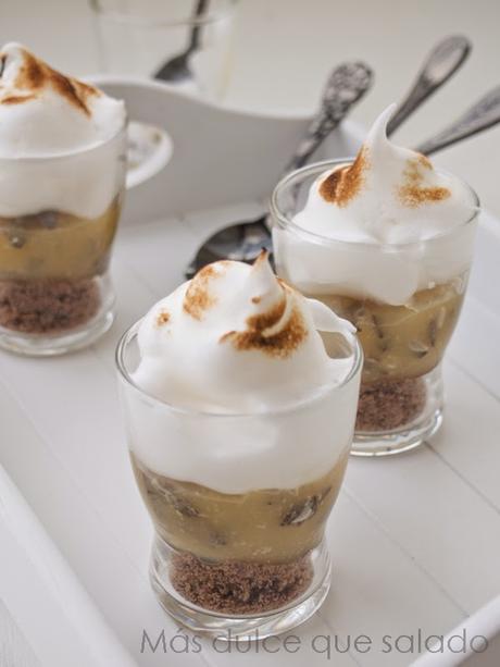 Vasitos de lemon curd y merengue Vasitos de lemon curd y merengue