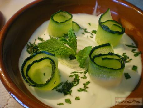 Djadjik, crema de yogurt y pepino