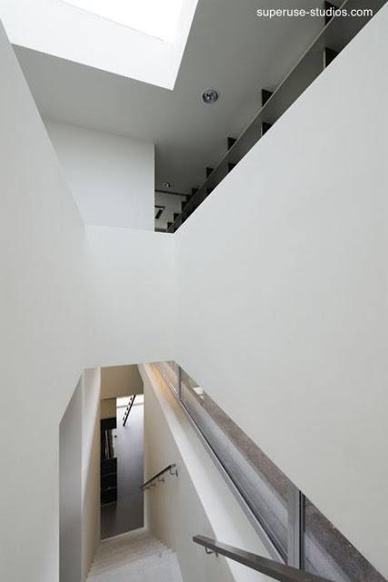 Villa en Holanda construida con materiales reciclados. Villa en Holanda construida con materiales reciclados.