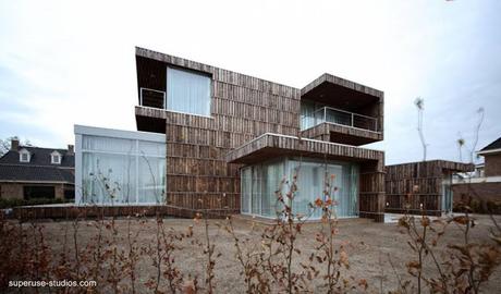 Villa en Holanda construida con materiales reciclados. Villa en Holanda construida con materiales reciclados.