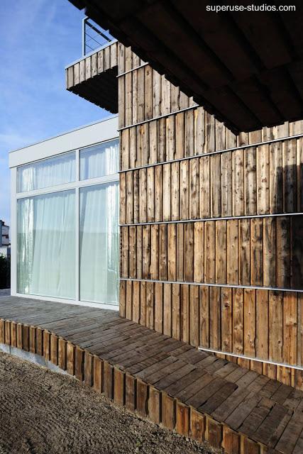 Villa en Holanda construida con materiales reciclados. Villa en Holanda construida con materiales reciclados.