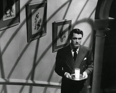 Film still from Suspicion (1941) / RKO Radio Pictures Inc. sospecha alfred hitchcock leche cary grant milk glass vaso escaleras stairs johnnie