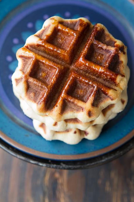 ¿Es un waffle?¿es un golfeado? Nooo es un gwalffleado (o algo así) ¿Es un waffle?¿es un golfeado? Nooo es un gwalffleado (o algo así)