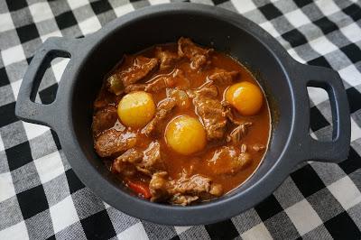 Goulash con patatas Goulash con patatas