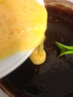 BUNDT DE TOBLERONE BUNDT DE TOBLERONE