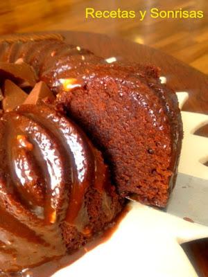 BUNDT DE TOBLERONE BUNDT DE TOBLERONE