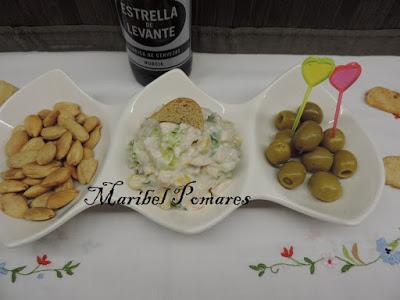 Ensaladilla con surimi, atún, maíz dulce, lechuga. Ensaladilla con surimi, atún, maíz dulce, lechuga.