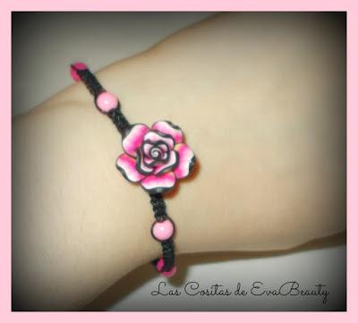 Mis manualidades: Pulseras con abalorios de madera y flores de resina. Mis manualidades: Pulseras con abalorios de madera y flores de resina.