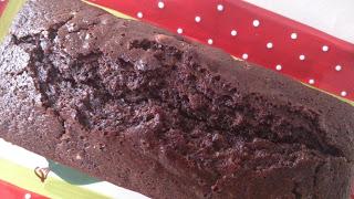 Plum cake de cerezas, Coca Cola y chocolate Plum cake de cerezas, Coca Cola y chocolate