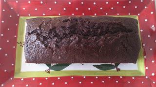Plum cake de cerezas, Coca Cola y chocolate Plum cake de cerezas, Coca Cola y chocolate