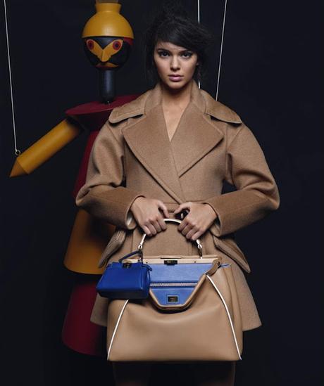 Un pequeño adelanto a la nueva campaña de Fendi con Kendall Jenner fotografiada por Karl Lagerfeld