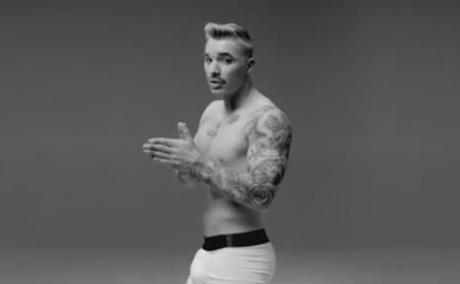 Drake imita a Oprah, Miley o Justin Bieber en el vídeoclip de ‘Energy’ Nuevo vídeoclip de Drake
