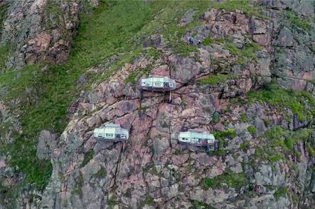 Capsulas para dormir a 400 m de altura en Perú Capsulas para dormir a 400 m de altura en Perú