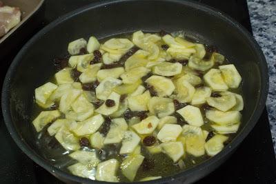 Chuletas de cerdo en salsa de pasas Chuletas de cerdo en salsa de pasas