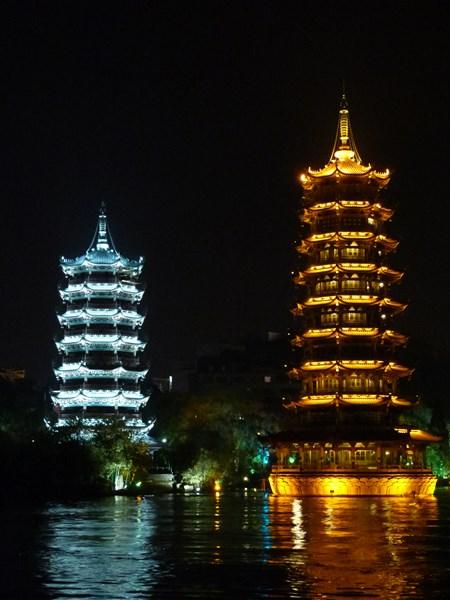 Pagodas de Sol y la Luna en Guilin