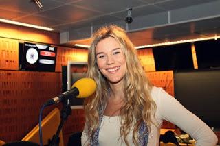 Nuevos temas de JOSS STONE y JOE JACKSON