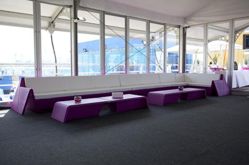 A-cero´s designs Los diseños de A-cero llegan hasta el Gran Premio de Motociclismo y el Open 500 de tenis