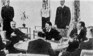 El Führer y Molotov discuten el Nuevo Orden mundial - 13/11/1940.