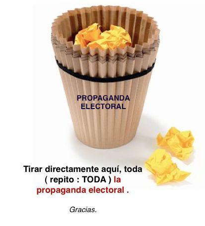 Una papelera para propaganda electoral.
