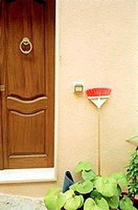 Todo sea por barrer para dentro Todo sea por barrer para dentro