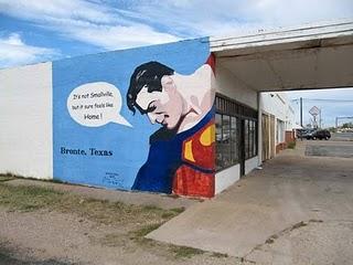Mural de Superman descubierto al oeste de Texas Mural de Superman descubierto al oeste de Texas