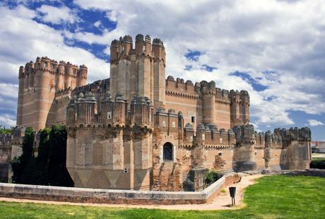 7 Lugares con encanto cerca de Madrid por menos de 13 euros, por @GoEuro Pueblos con encanto cerca de Madrid: Coca