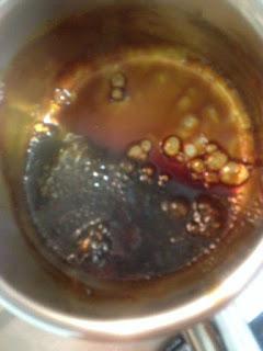 ATÚN Y SALMÓN EN TEMPURA CON MAYONESA AROMATIZADA EN WASABI Y REDUCCIÓN DE SALSA DE SOJA ATÚN Y SALMÓN EN TEMPURA CON MAYONESA AROMATIZADA EN WASABI Y REDUCCIÓN DE SALSA DE SOJA